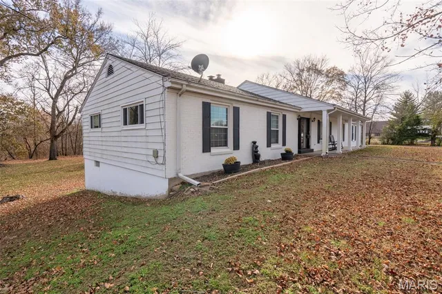 $319,900 | 215 East Piedmont Avenue, Piedmont, MO 63957