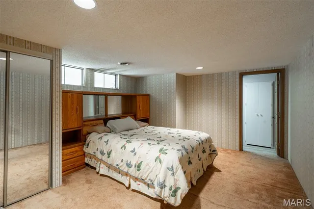 $319,900 | 215 East Piedmont Avenue, Piedmont, MO 63957