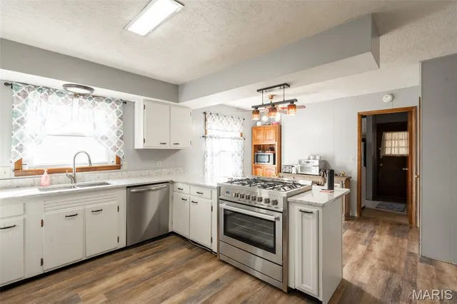 $319,900 | 215 East Piedmont Avenue, Piedmont, MO 63957