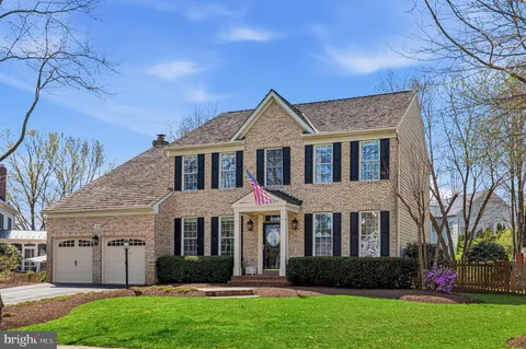 $1,200,000 | 1403 Harle Place Southwest, Leesburg, VA 20175