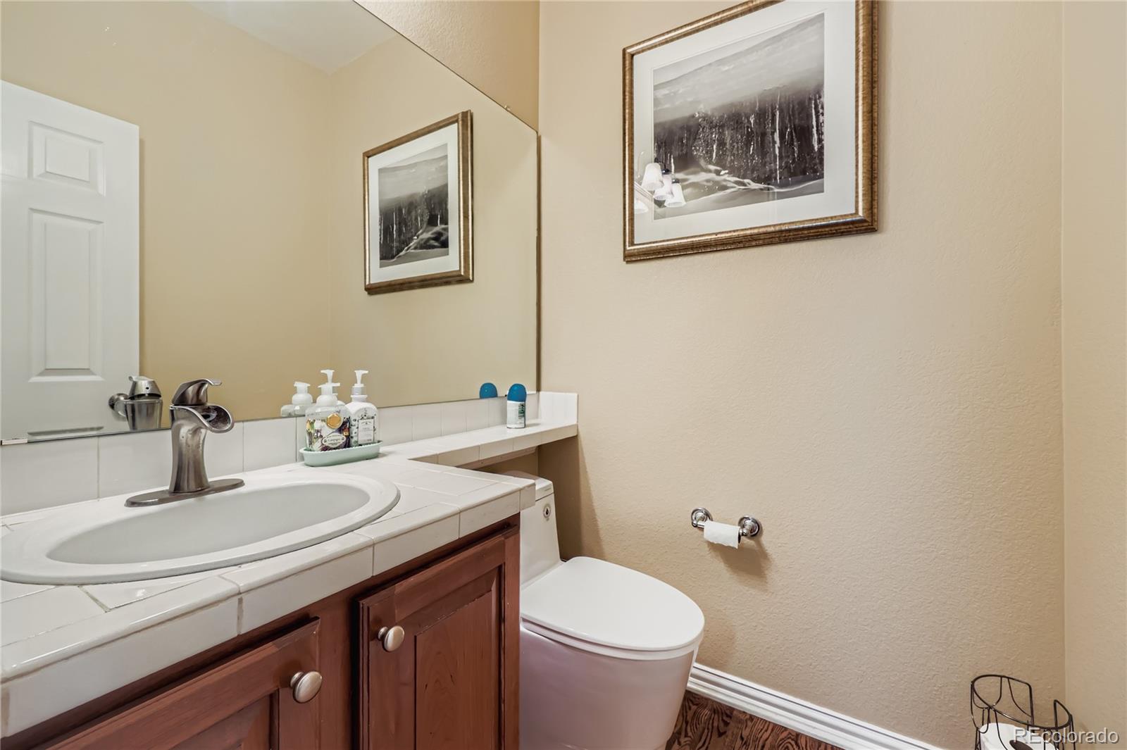 10300 South Fairgate Way Highlands Ranch, CO 80126 - Photo 26 of 32 Gallery Image 26
