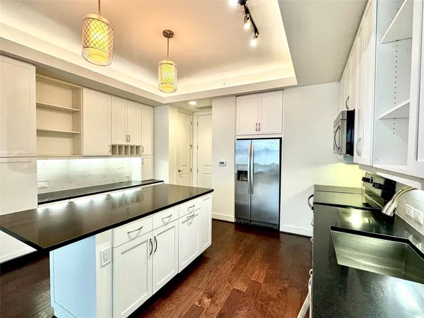 $1,802 | 2303 Mid Lane, Unit 318, Houston, TX 77027
