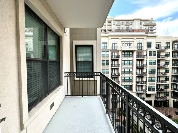 $1,802 | 2303 Mid Lane, Unit 318, Houston, TX 77027