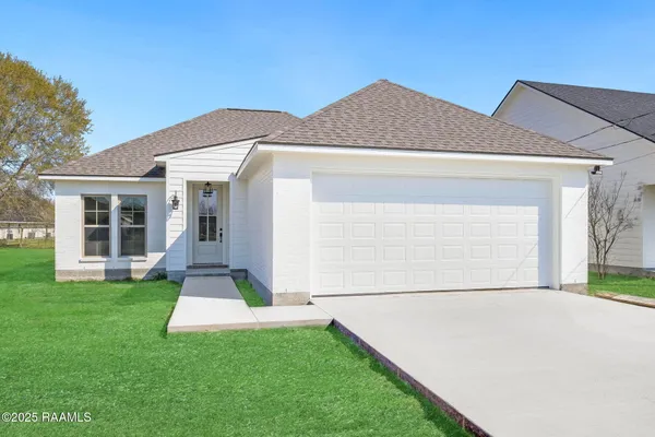 $225,000 | 1711 East B N Street, Rayne, LA 70578
