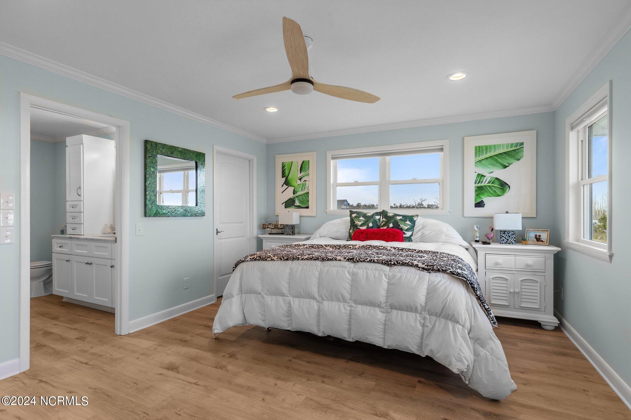 152 Taylor Road Marshallberg, NC 28553 - Photo 26 of 46 Master suite