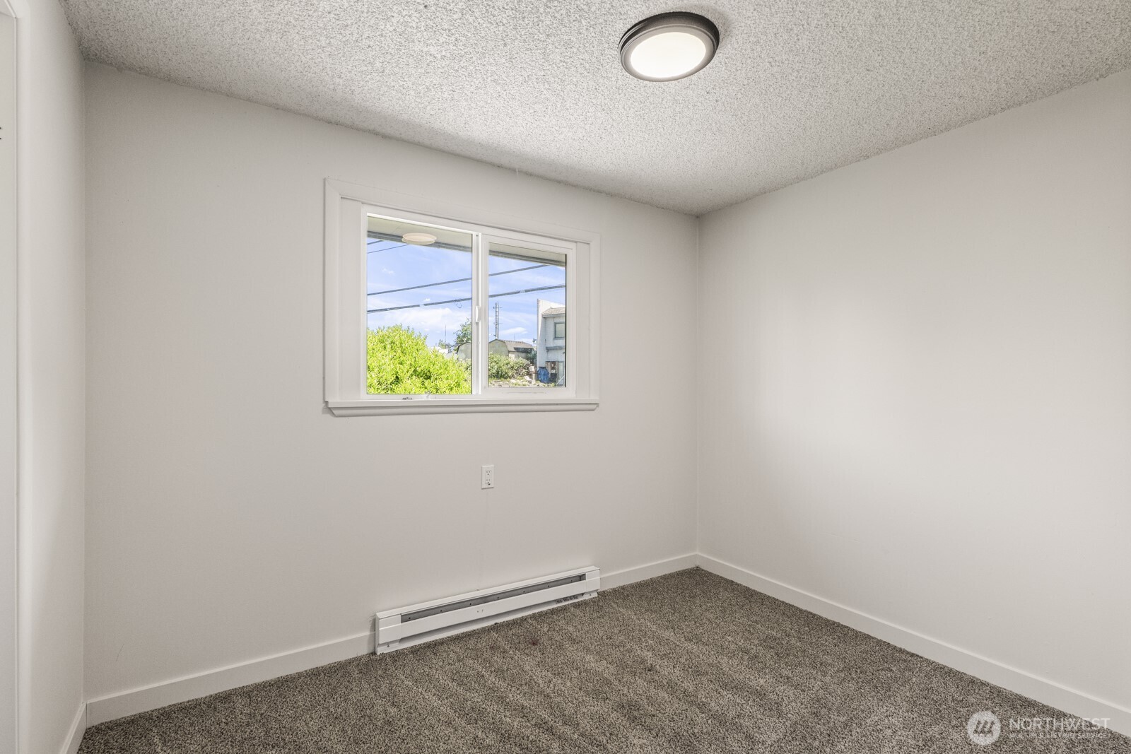 15330 40th Avenue West, Unit A & B Lynnwood, WA 98087 - Photo 14 of 36