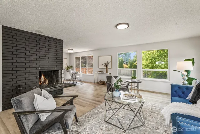 $775,000 | 15330 40th Avenue West, Unit A & B, Lynnwood, WA 98087