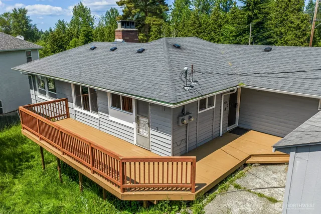 $775,000 | 15330 40th Avenue West, Unit A & B, Lynnwood, WA 98087