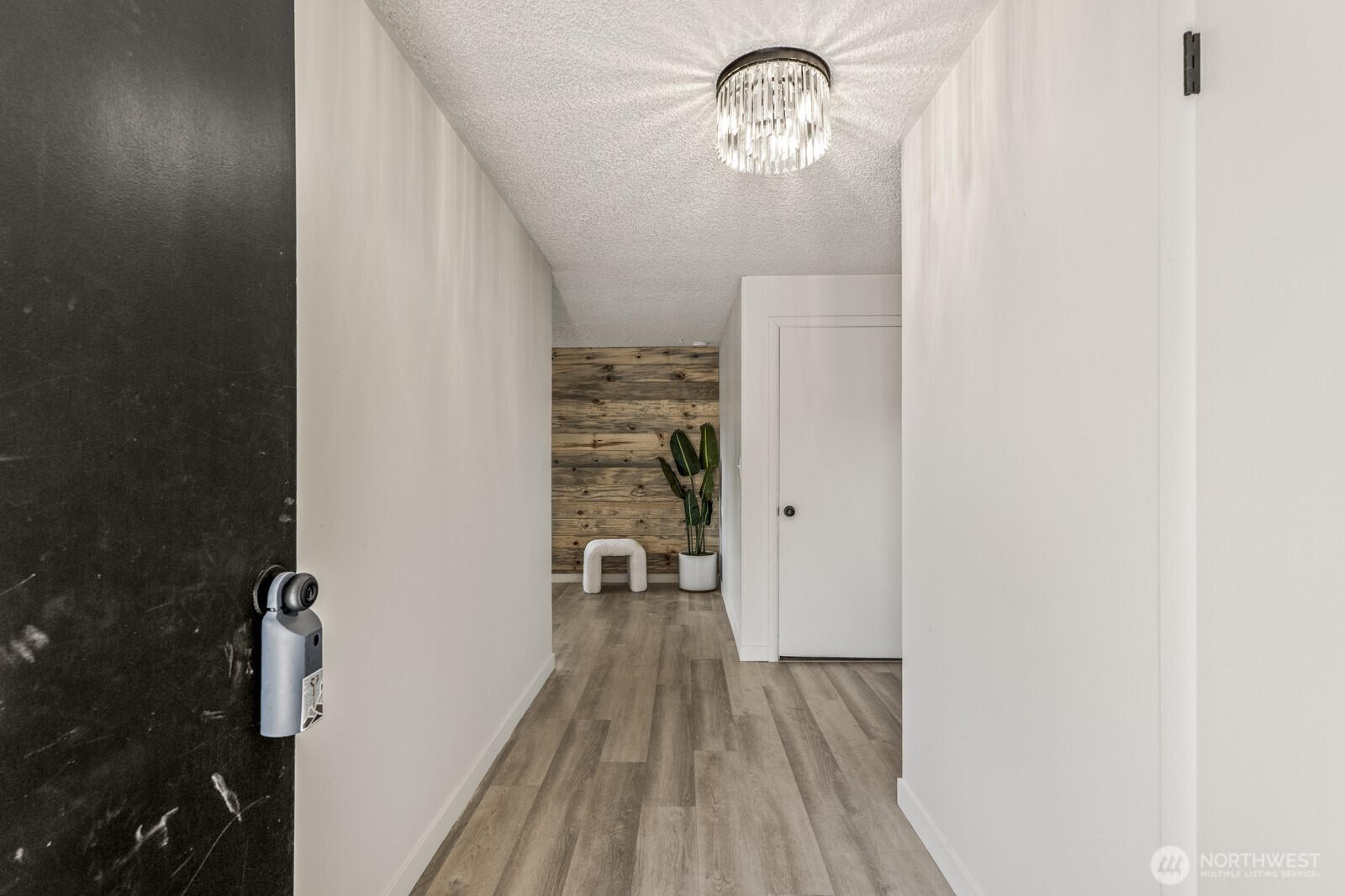 15330 40th Avenue West, Unit A & B Lynnwood, WA 98087 - Photo 8 of 36