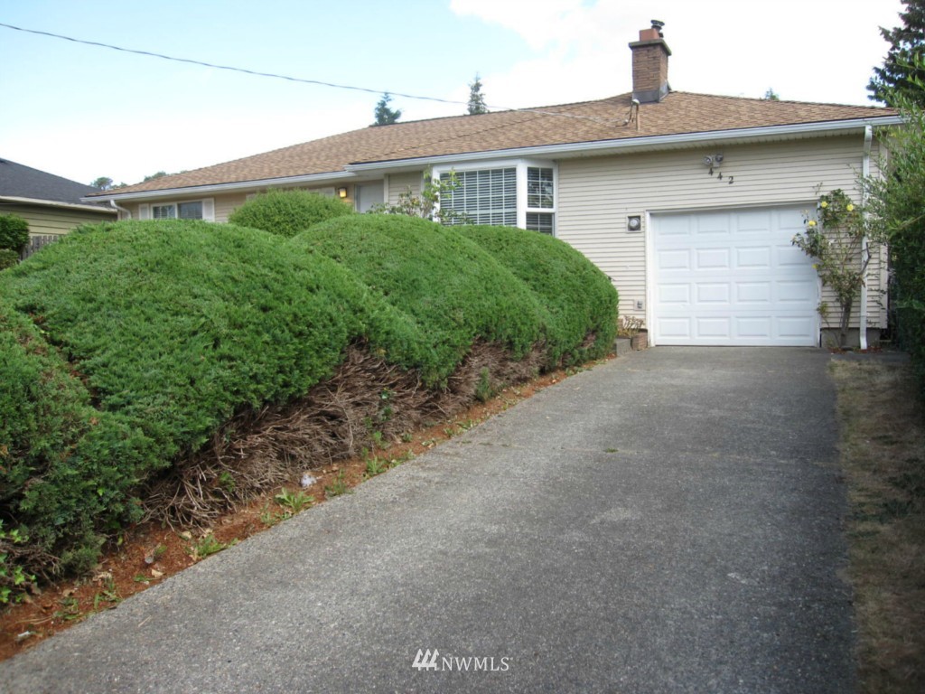 442 Southwest 126th Street Seattle, WA 98146 - Photo 2 of 18 Gallery Image 2