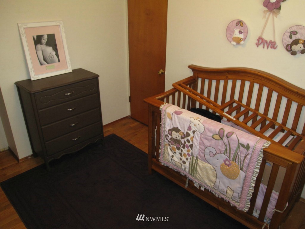 442 Southwest 126th Street Seattle, WA 98146 - Photo 14 of 18 Gallery Image 14