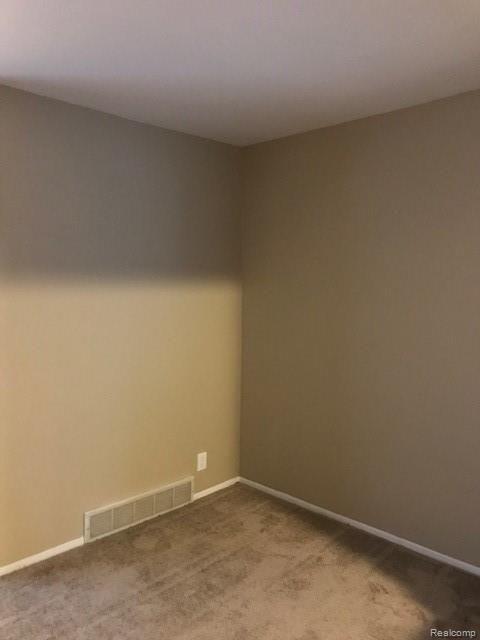 8401 18 18 Mile Road, Unit 27C Sterling Heights, MI 48313 - Photo 16 of 35