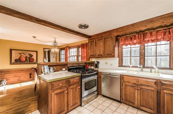 28 Fletcher Road Westford, MA 01886 - Photo 8 of 27 Gallery Image 8