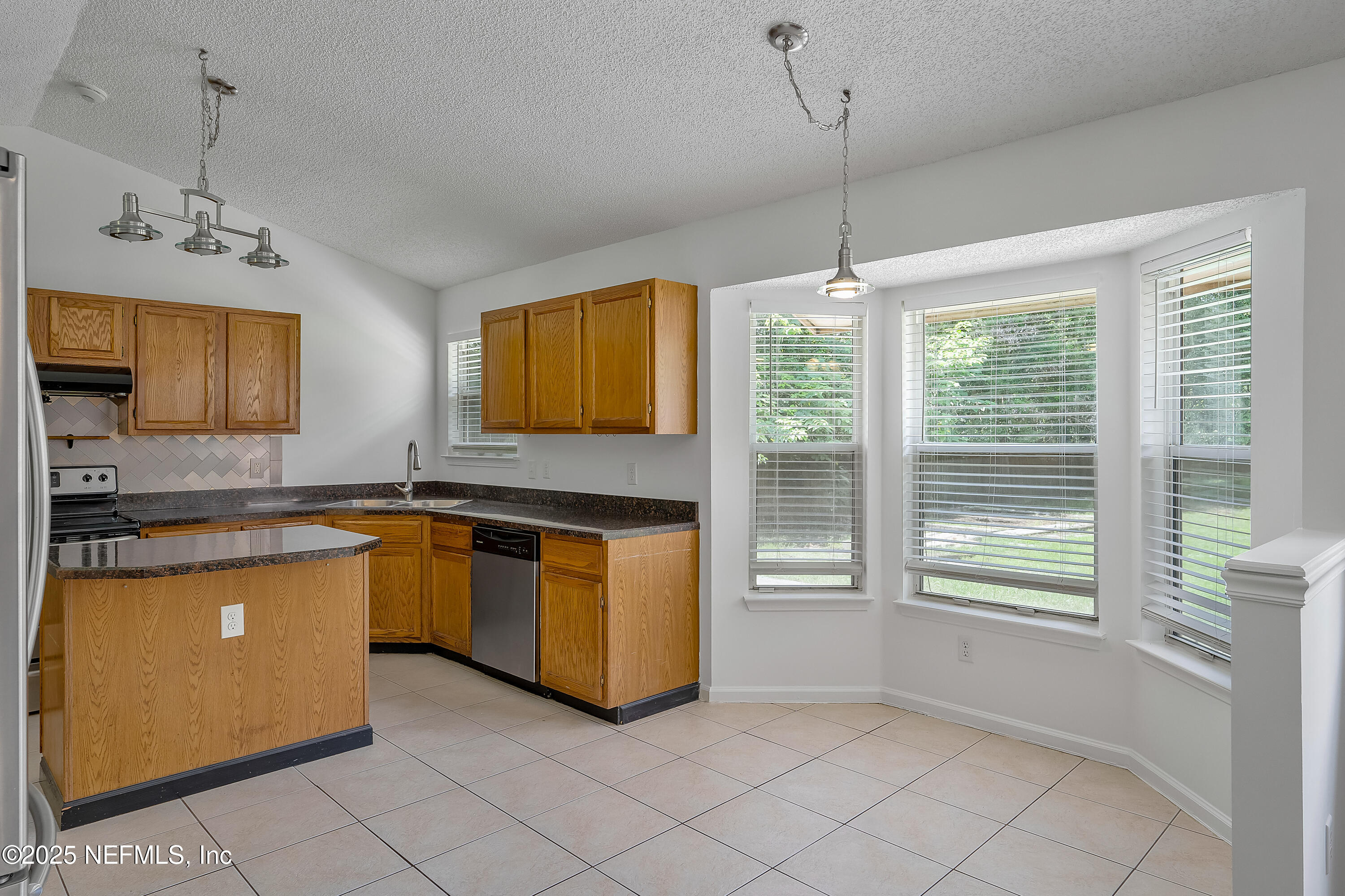 10672 Wingate Road Jacksonville, FL 32218 - Photo 11 of 27 10672 Wingate_jacksonville-17