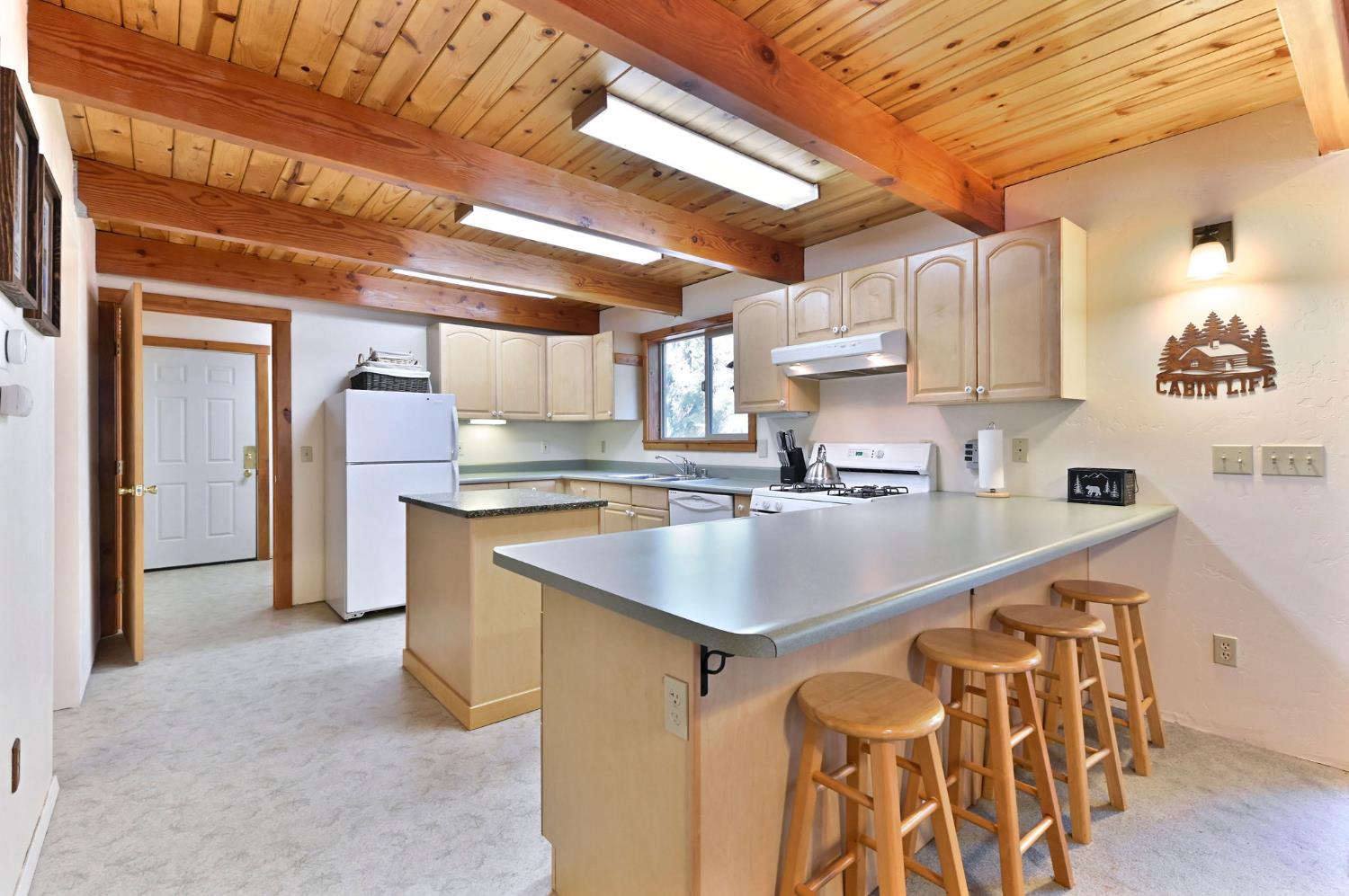 127 Summit Level Road Arnold, CA 95223 - Photo 15 of 61