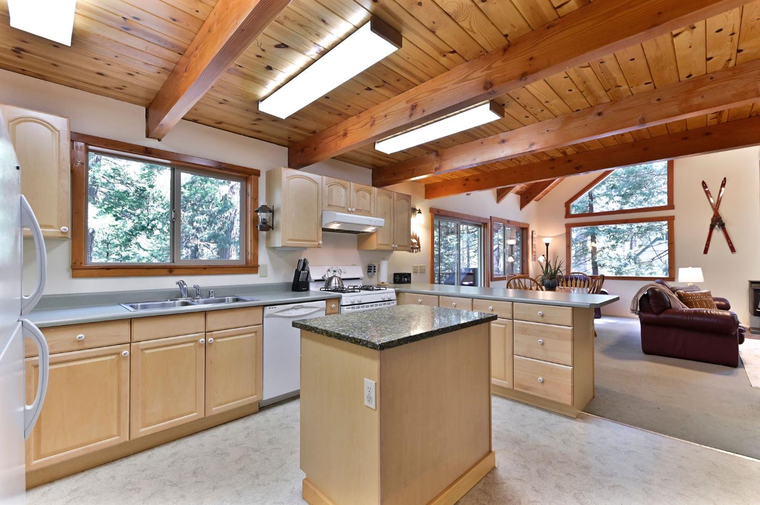 127 Summit Level Road Arnold, CA 95223 - Photo 18 of 61