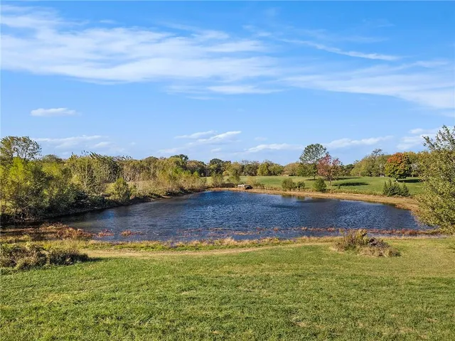 $400,000 | 13722 North Virginia Avenue, Smithville, MO 64089