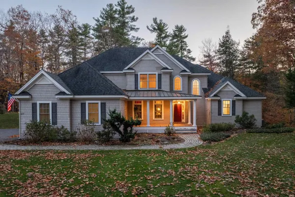 $1,800,000 | 27 Abenaukee Drive, Wolfeboro, NH 03894
