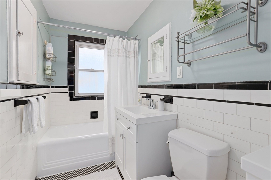 54 Edgecliff Road, Unit 2 Watertown, MA 02472 - Photo 15 of 22