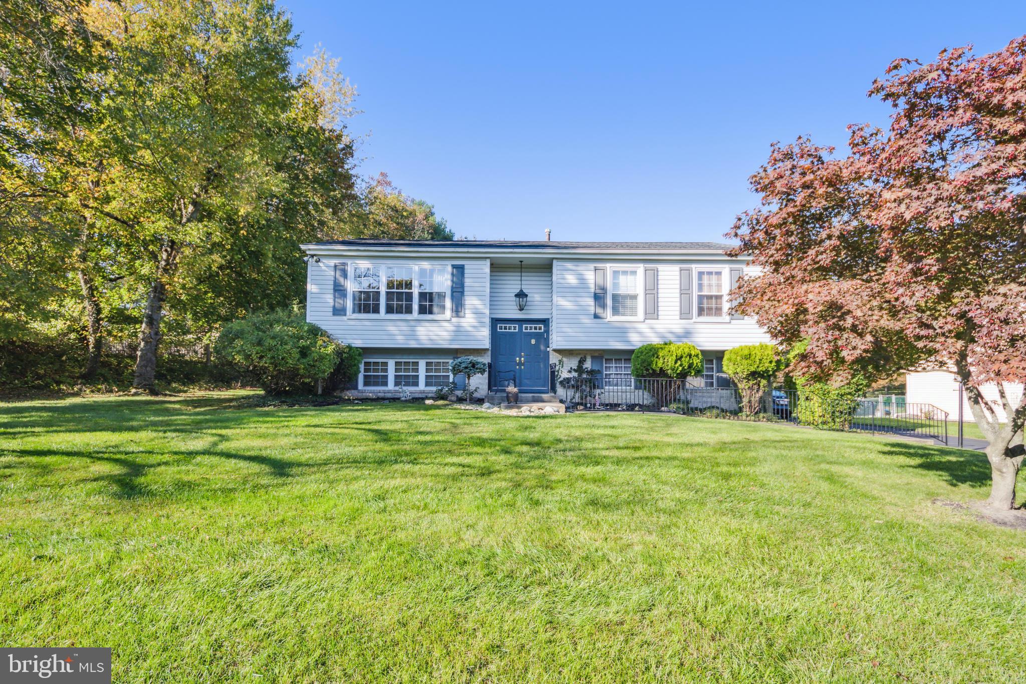 4200 Thistlewood Road Hatboro, PA 19040 - Photo 2 of 30