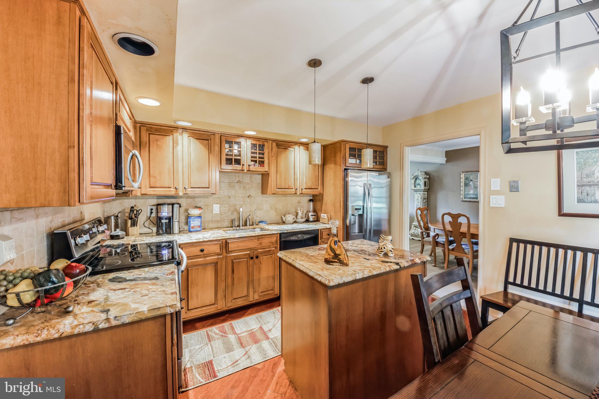 4200 Thistlewood Road Hatboro, PA 19040 - Photo 8 of 30 Kitchen