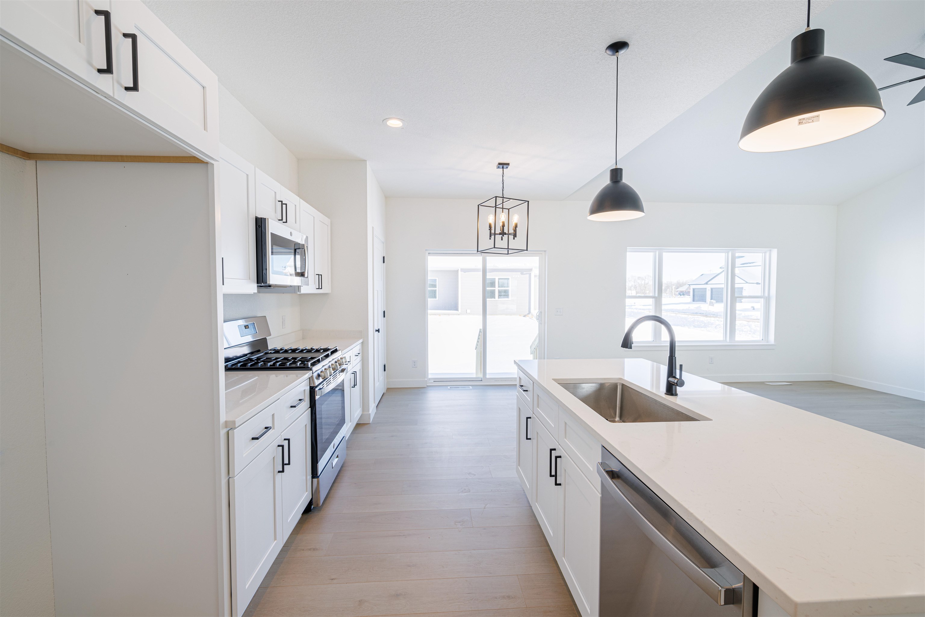 1833 East Kyle Beloit, WI 53511 - Photo 14 of 34