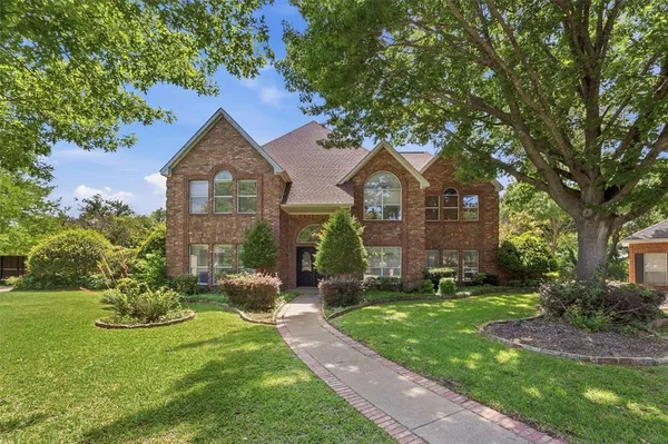 $625,000 | 6713 Westbury Court, Benbrook, TX 76132