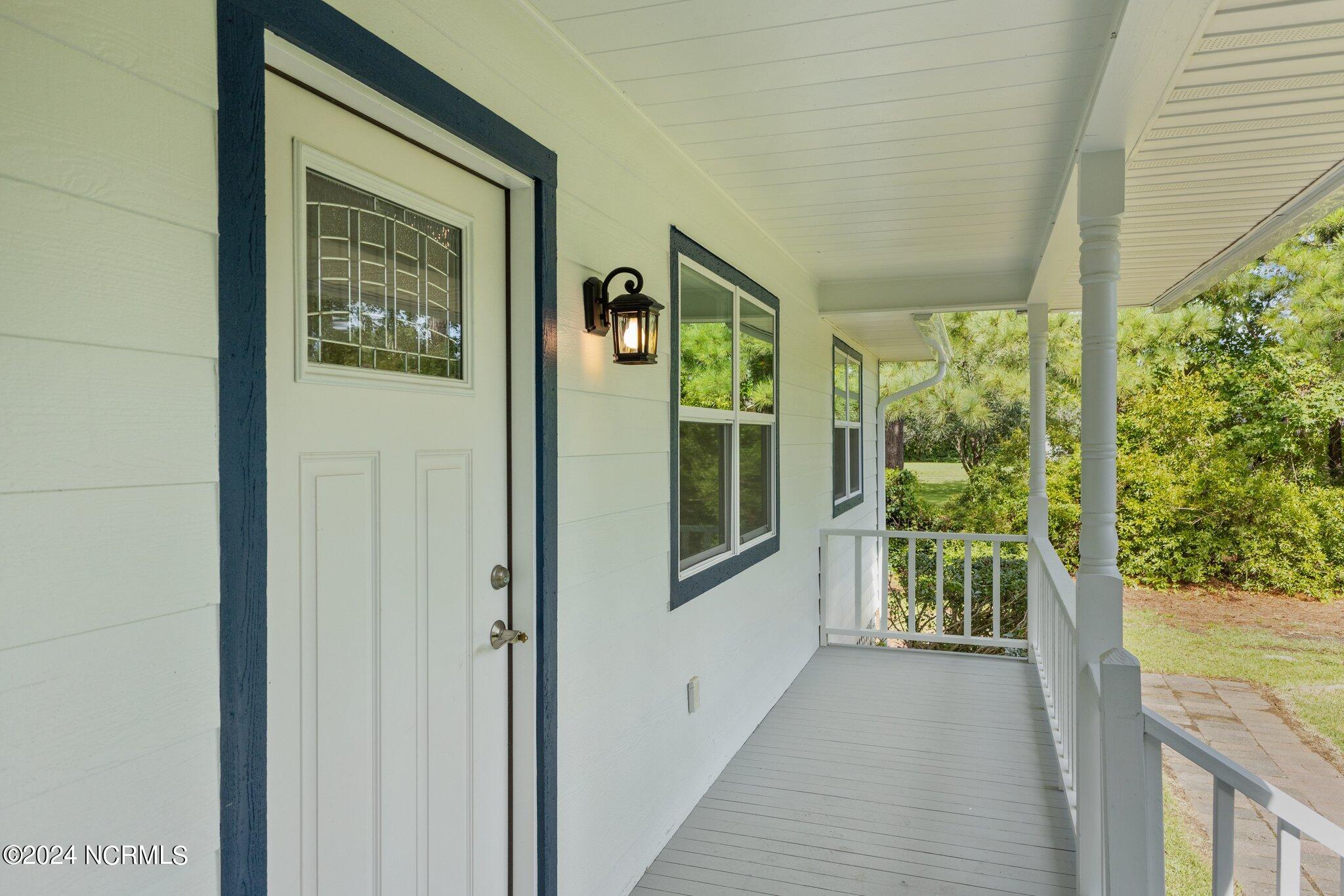 122 Riverside Drive Beaufort, NC 28516 - Photo 2 of 37 5-web-or-mls-1S3A3322