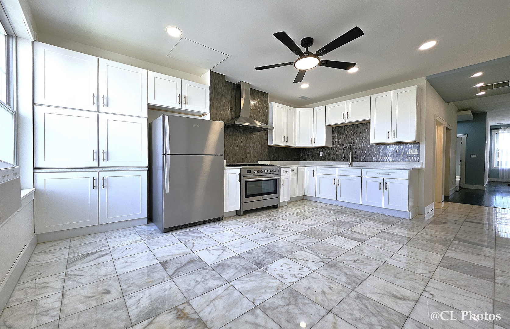 2924 West 38th Place, Unit 2 Chicago, IL 60632 - Photo 6 of 21
