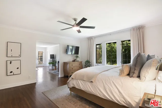 $2,200,000 | 2001 Holly Hill Terrace, Los Angeles, CA 90068