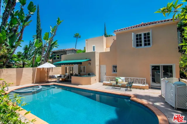 $2,200,000 | 2001 Holly Hill Terrace, Los Angeles, CA 90068