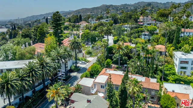 $2,200,000 | 2001 Holly Hill Terrace, Los Angeles, CA 90068