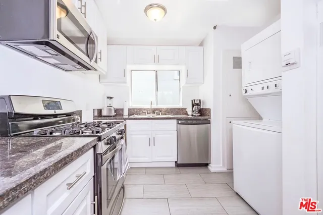 $5,300 | 35 Dudley Avenue, Unit 1/2, Venice, CA 90291