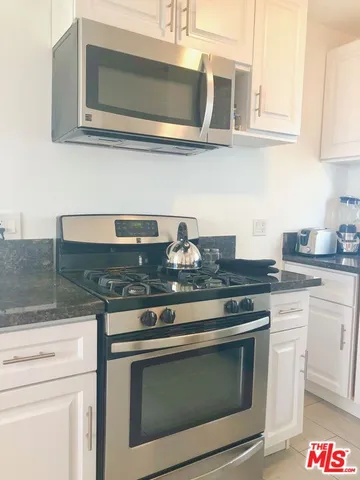 $5,300 | 35 Dudley Avenue, Unit 1/2, Venice, CA 90291