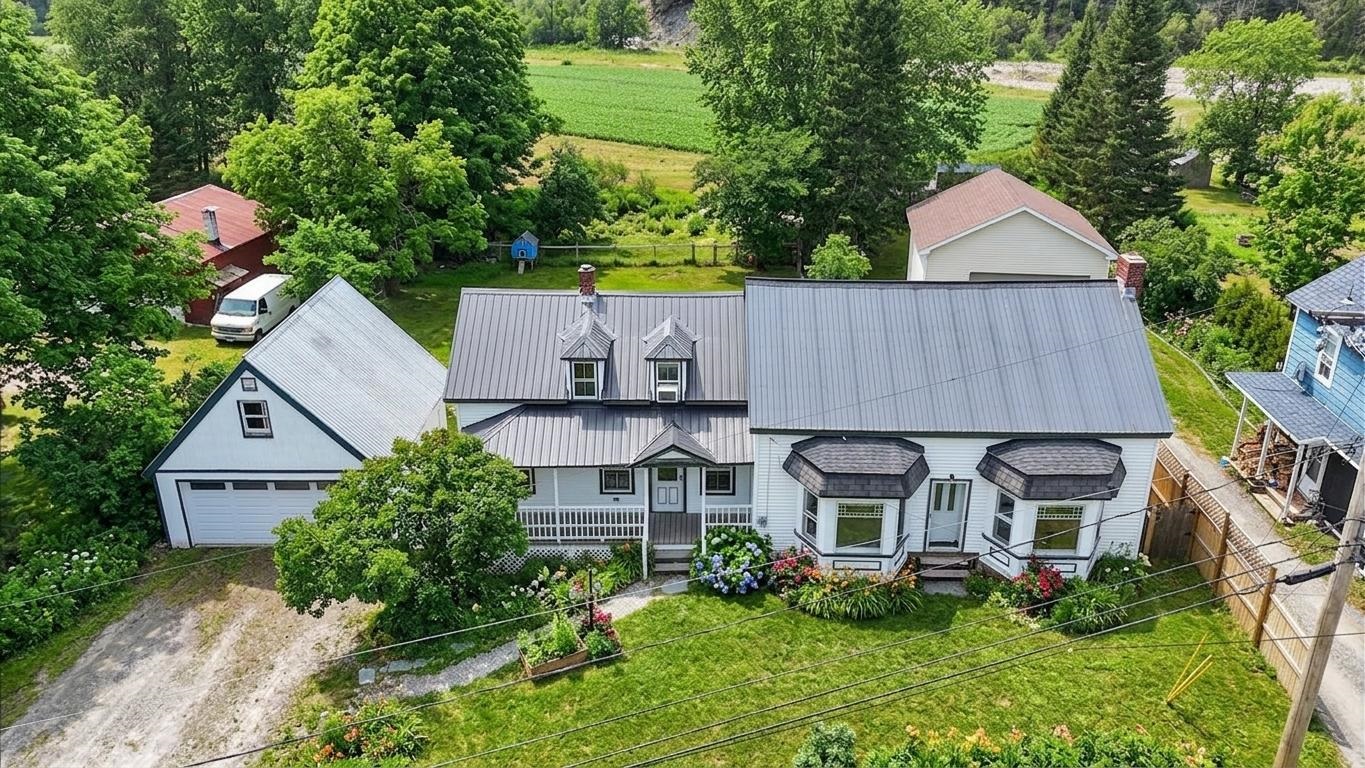 4804 Main Road Huntington, VT 05462 - Photo 3 of 59
