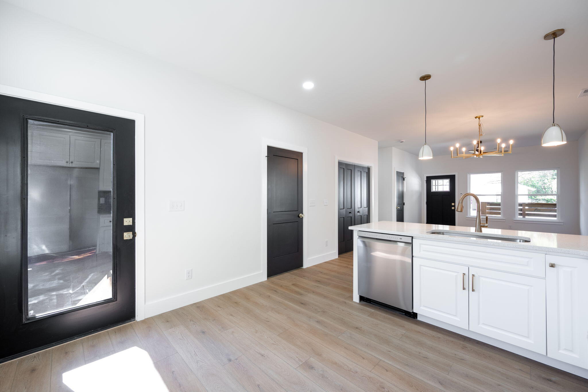 6 Franklin Place East Ridge, TN 37412 - Photo 6 of 25 15-web-or-mls-DSC_3546