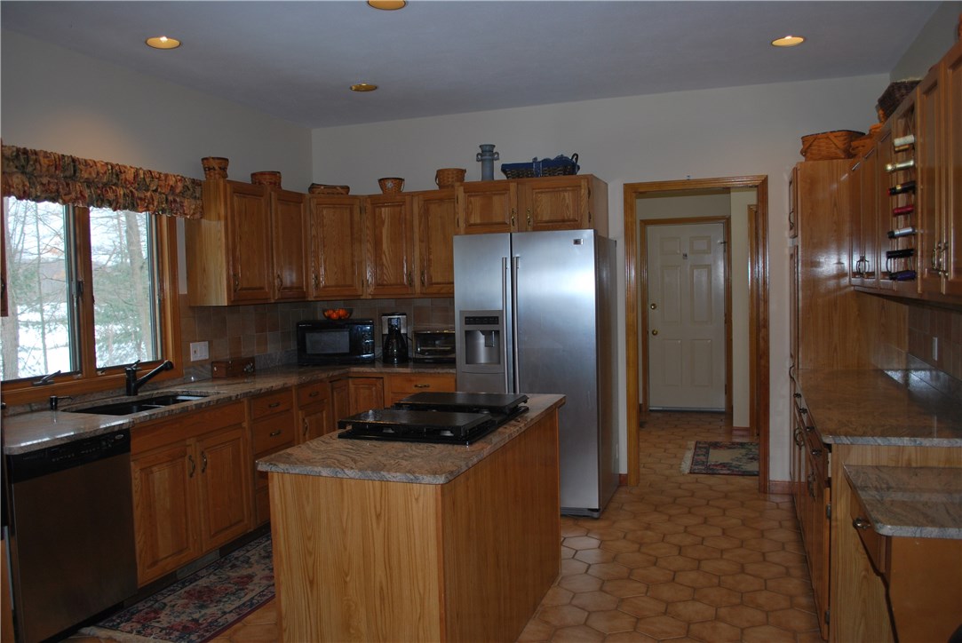 9 High Ridge Drive Lincoln, RI 02865 - Photo 7 of 30 Gallery Image 7