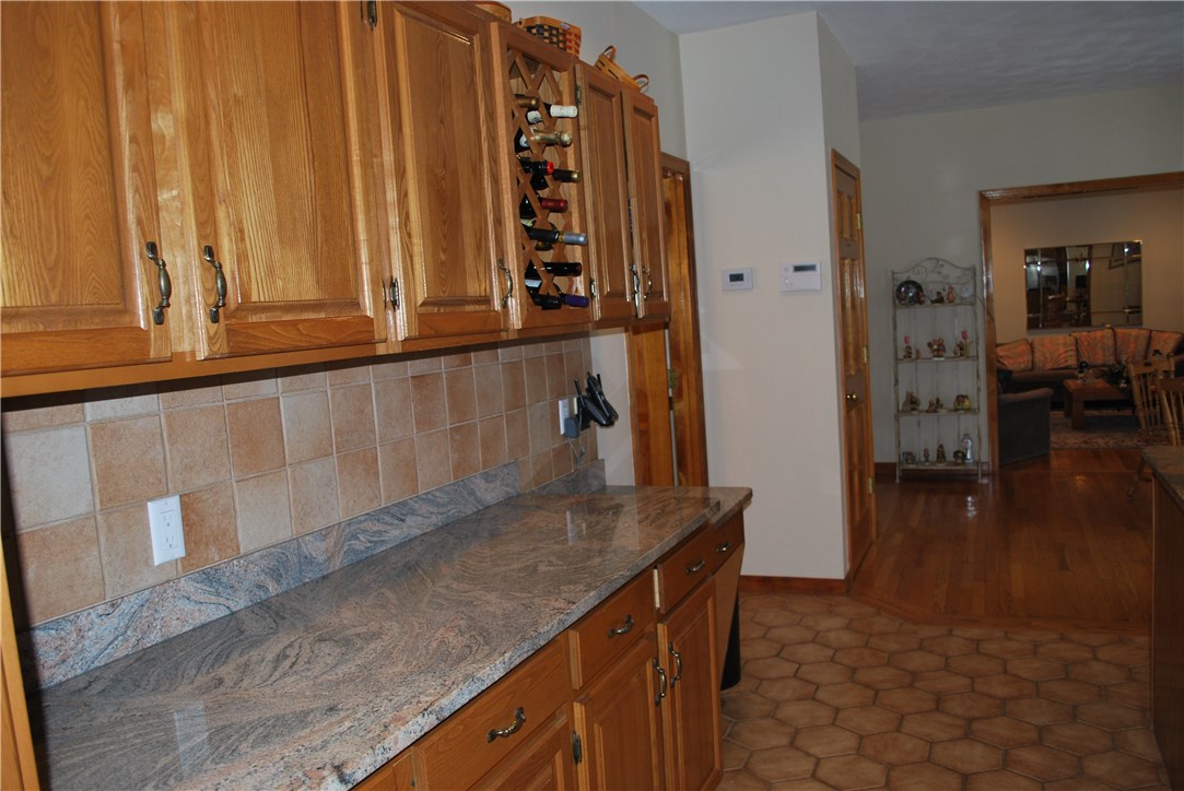 9 High Ridge Drive Lincoln, RI 02865 - Photo 10 of 30 Gallery Image 10