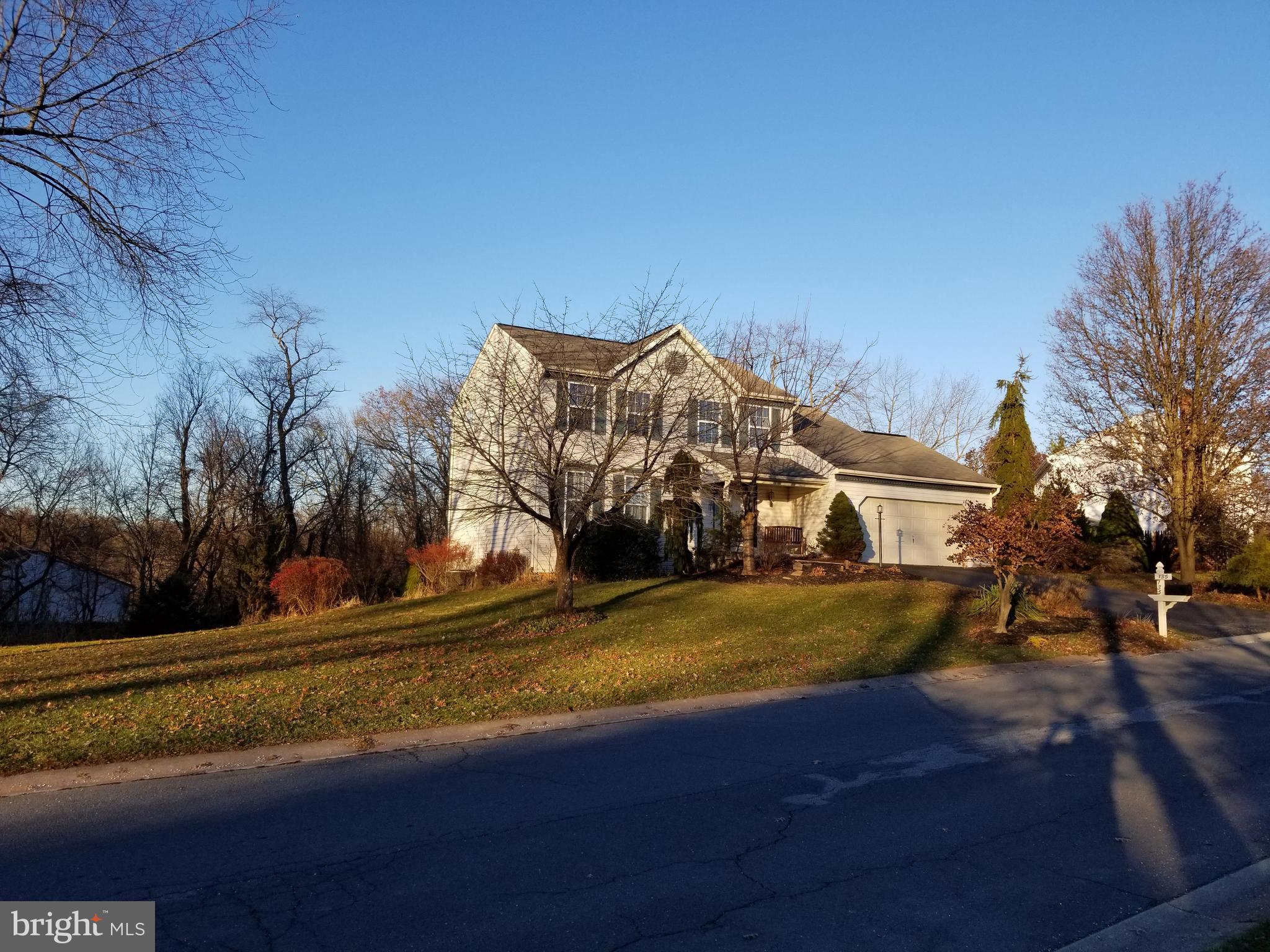135 Ridgeview Drive Etters, PA 17319 - Photo 2 of 29 Gallery Image 2