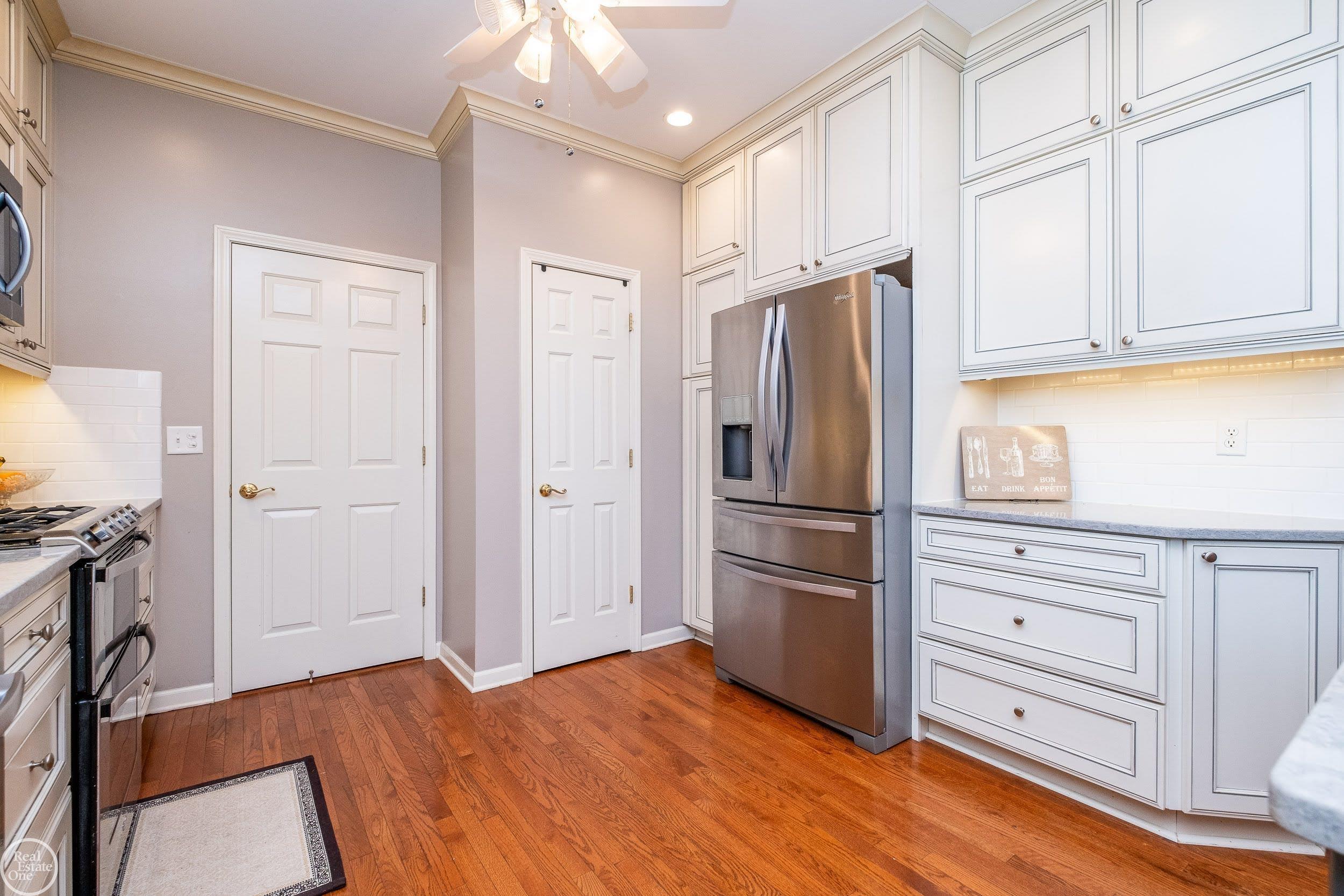3597 Winding Brk Circle Rochester, MI 48309 - Photo 11 of 63 50147405-e955fcb4-9a69-457c-92f9-786a8d7d1325.JPG
