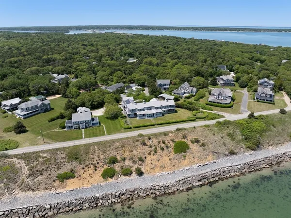 $8,900,000 | 150 East Chop Drive, Oak Bluffs, MA 02557
