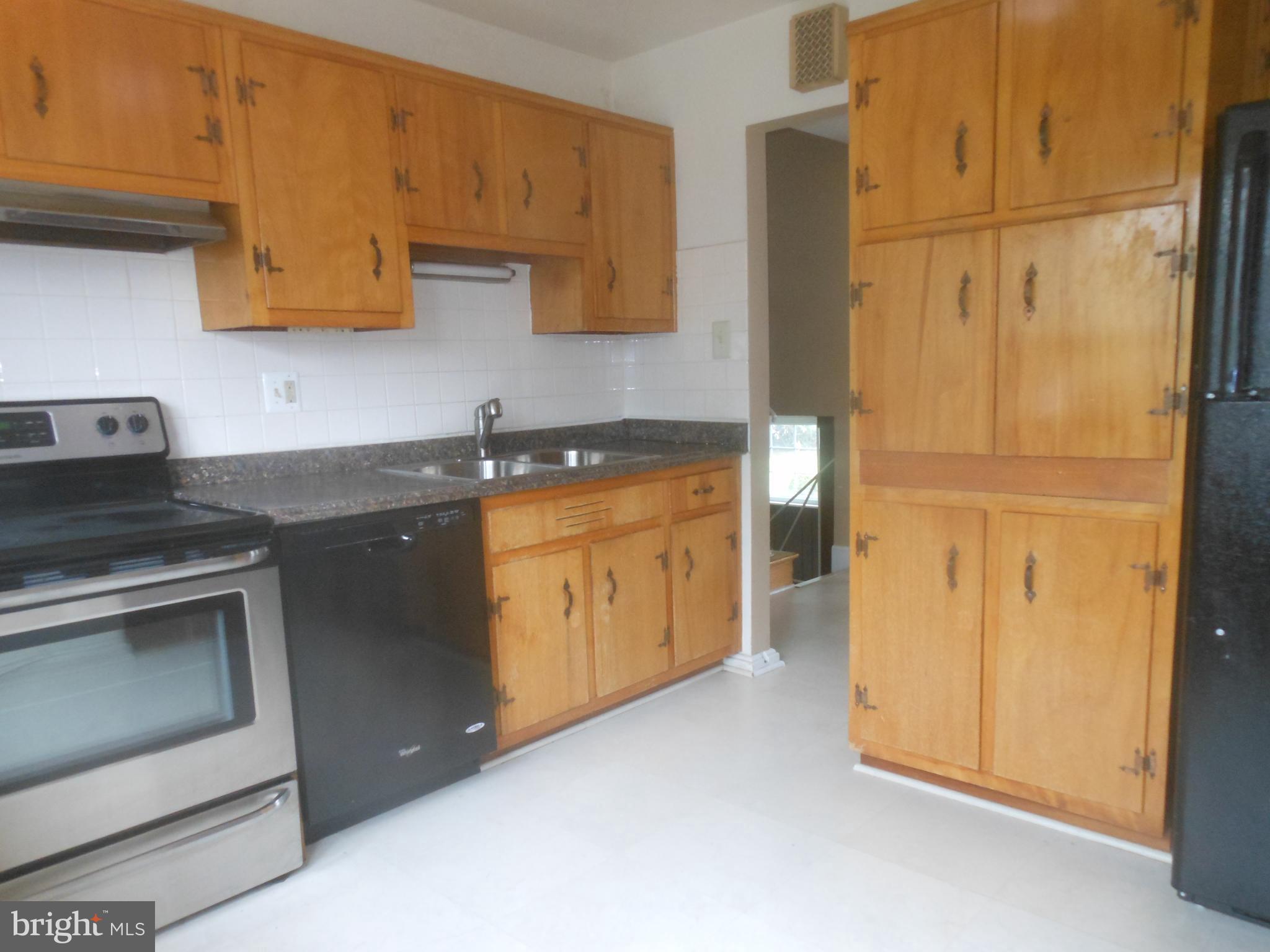 12917 Holdridge Road Silver Spring, MD 20906 - Photo 4 of 17 Kitchen