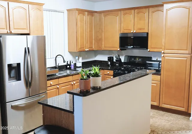 $3,500 | 9506 West Hazelwood Street, Phoenix, AZ 85037