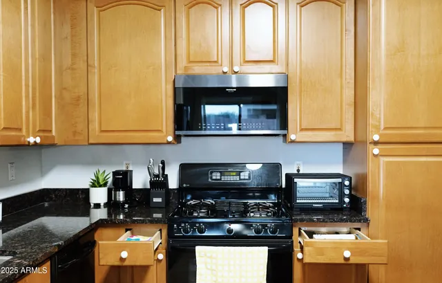 $3,500 | 9506 West Hazelwood Street, Phoenix, AZ 85037