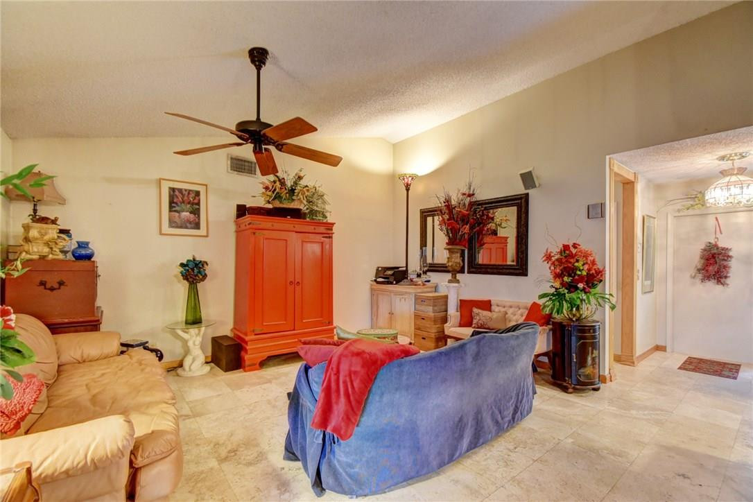 9654 Ohio Place Boca Raton, FL 33434 - Photo 8 of 26 Photo 8