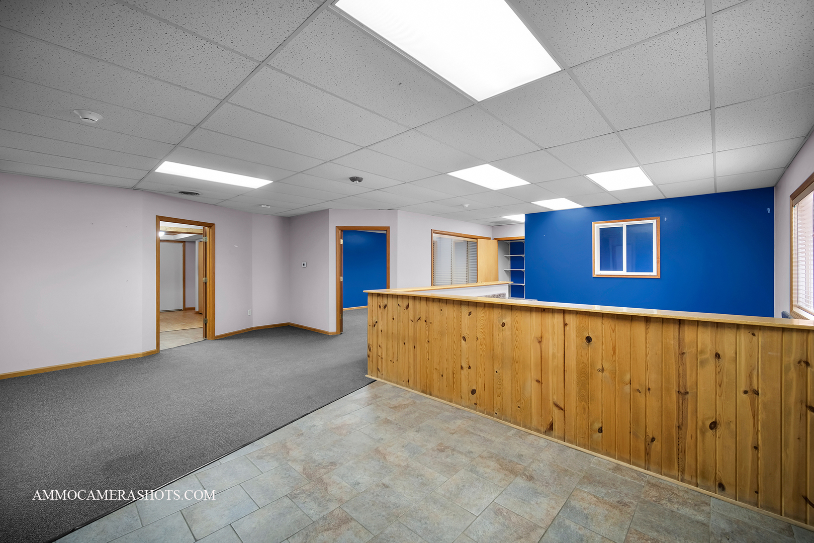 115 South Wolfe Street Sandwich, IL 60548 - Photo 4 of 22 a view of an empty room with a window