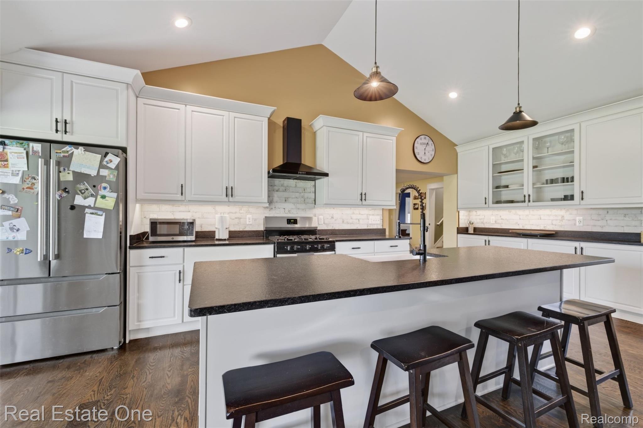 2355 South Sashabaw Road Ortonville, MI 48462 - Photo 6 of 57 20) Kitchen.jpg