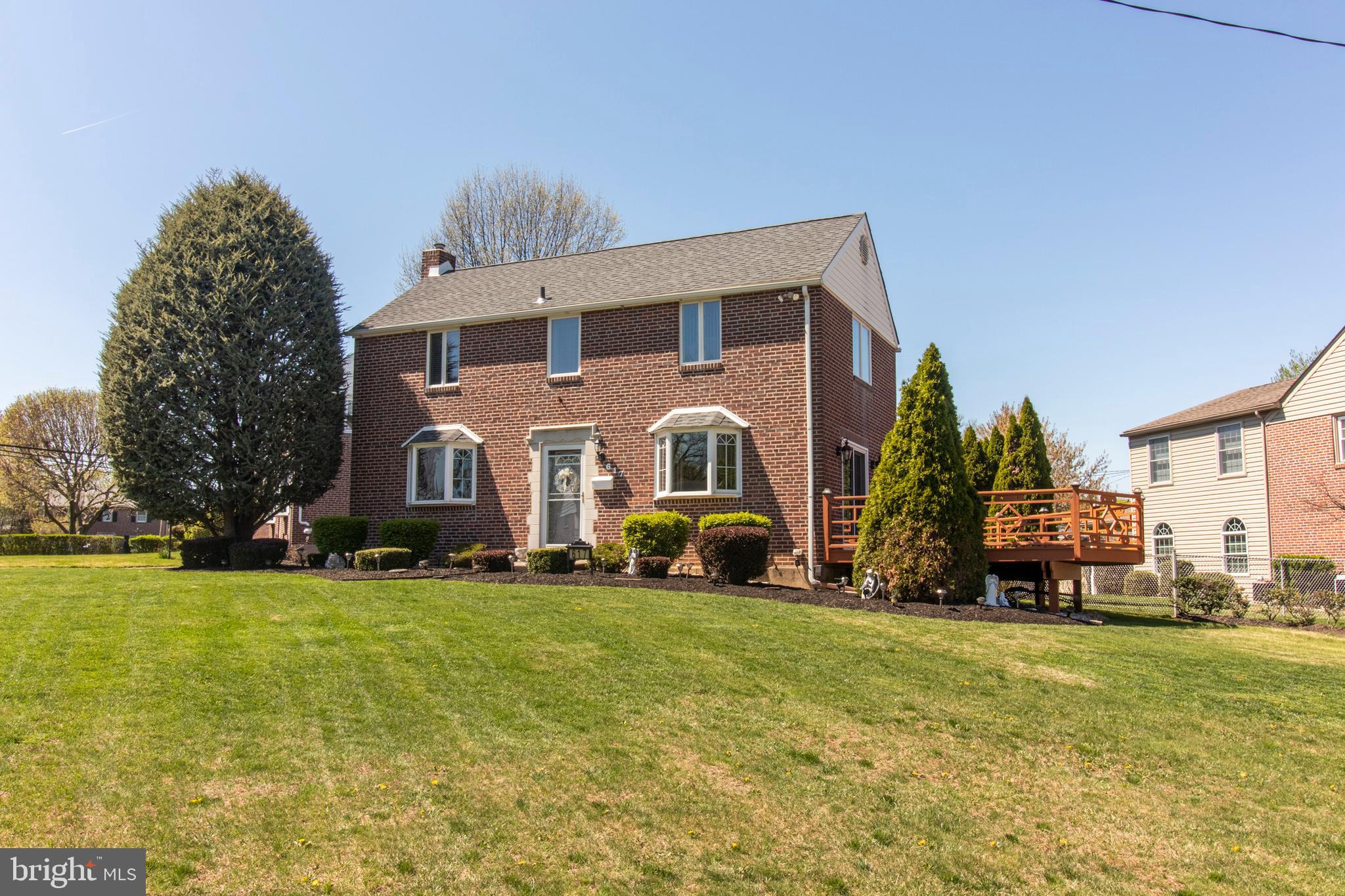 617 Dutton Circle Springfield, PA 19064 - Photo 3 of 36 Gallery Image 3