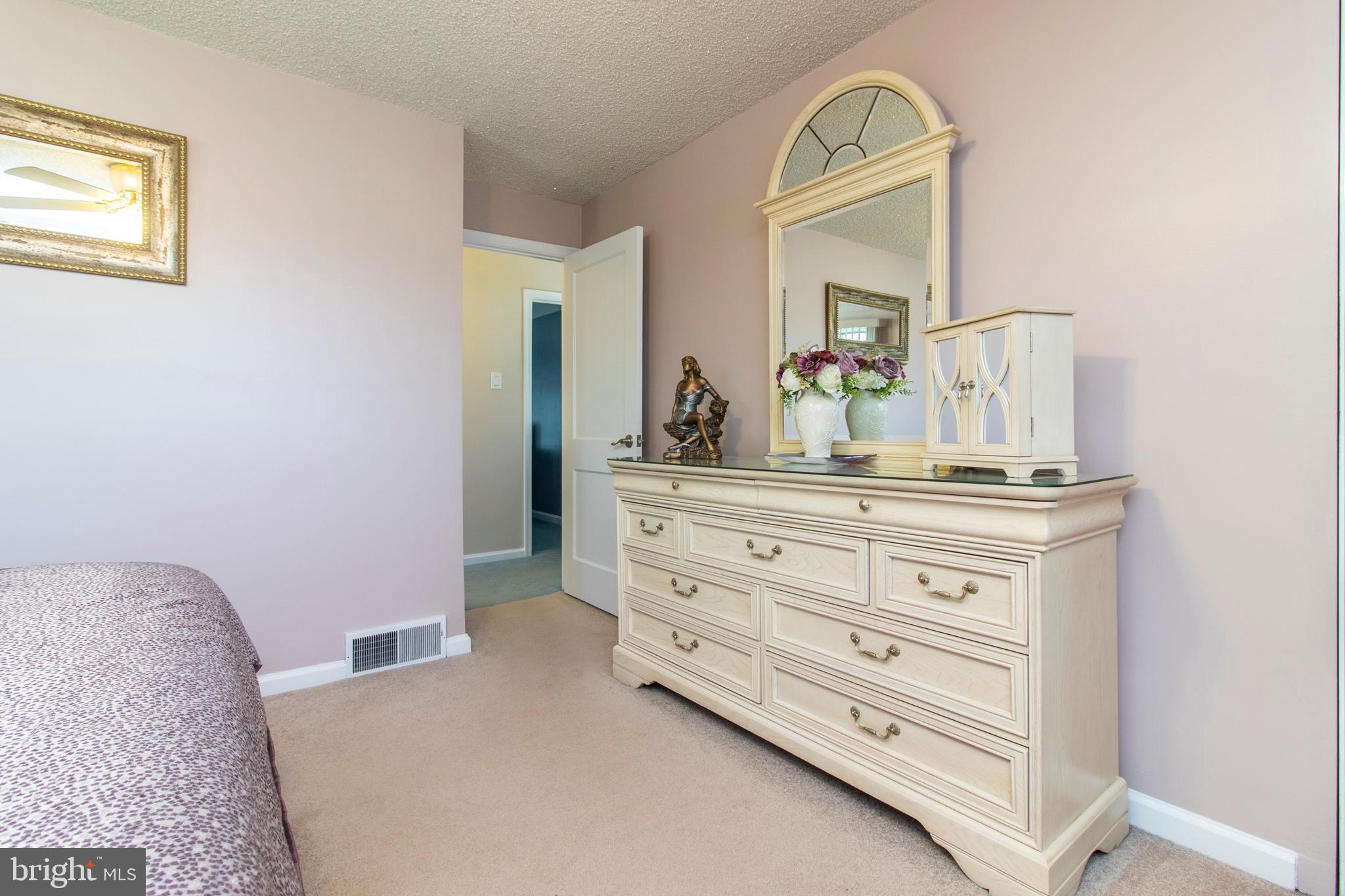617 Dutton Circle Springfield, PA 19064 - Photo 35 of 36 Gallery Image 35