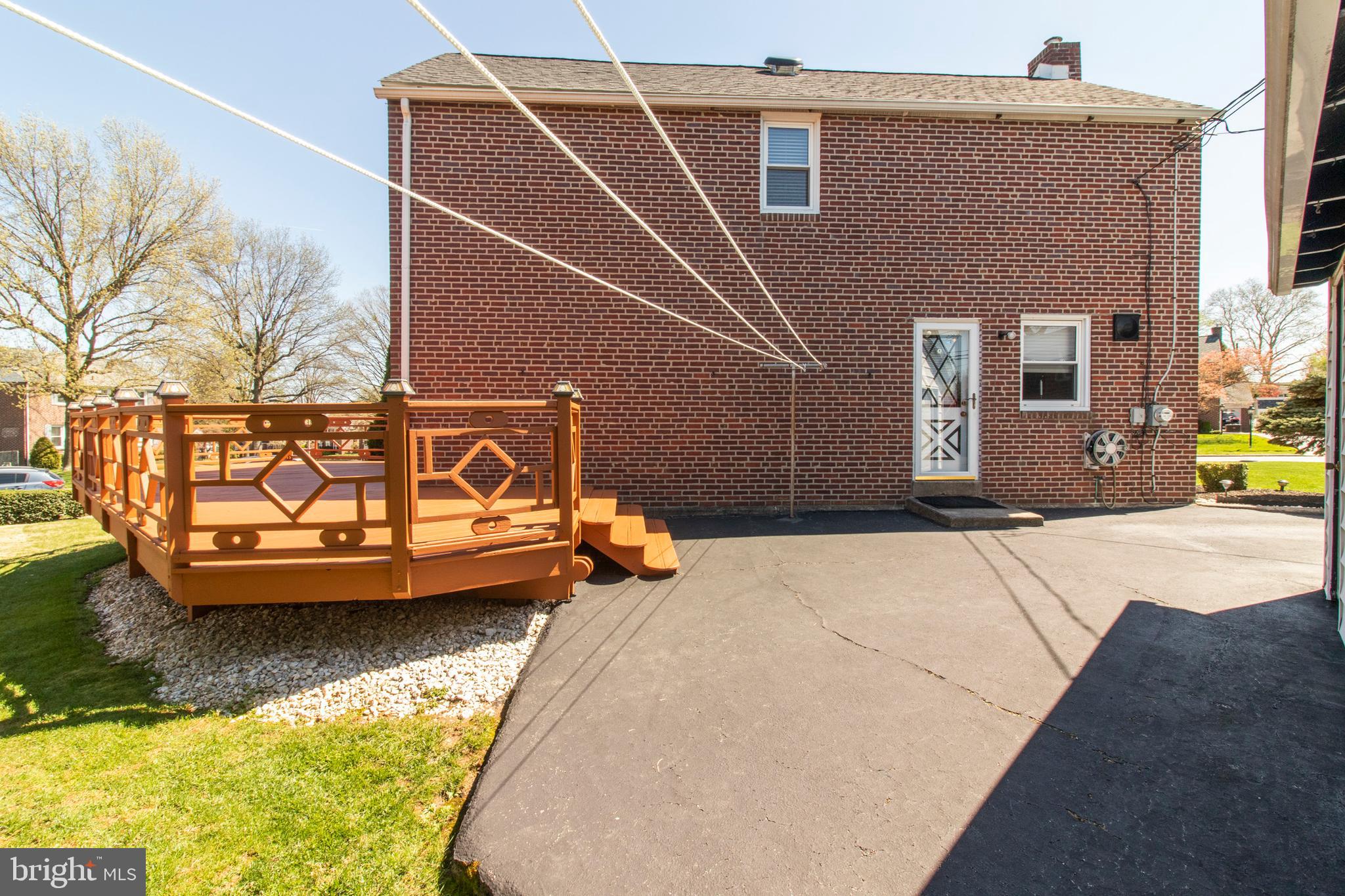 617 Dutton Circle Springfield, PA 19064 - Photo 8 of 36 Gallery Image 8